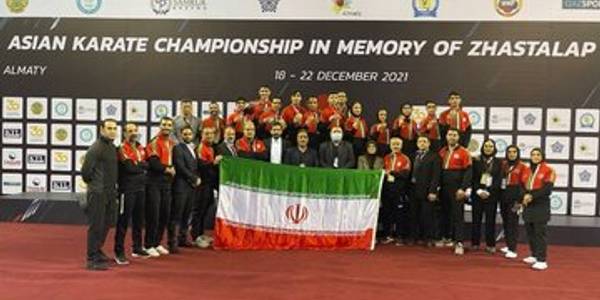 استاندار مرکزی درخشش ورزشکاران استان در مسابقات کاراته قهرمانی آسیایی ۲۰۲۱ قزاقستان را تبریک گفت