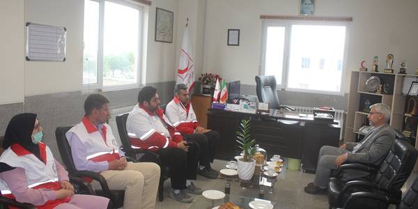 فرماندار از اداره هلال احمر شهرستان خمین بازدید کرد