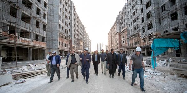 بازدید و بررسی میدانی از روند ساخت و ساز مسکن ملی و فعالیت‌های جهاد خانه‌سازی در شهرک شهید سلیمانی اراک‌