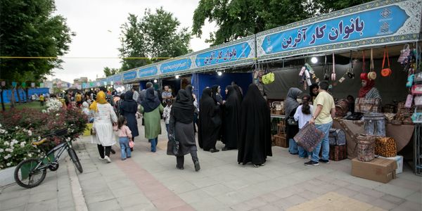 افتتاح نمایشگاه طلایه‌داران شکوه ایران زمین در اراک