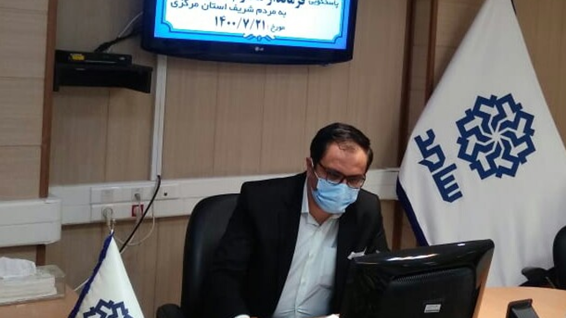 ابراهیم رستمی فرماندار شهرستان کمیجان با حضور در مرکز سامد به سوالات و مشکلات شهروندان پاسخ دادند.