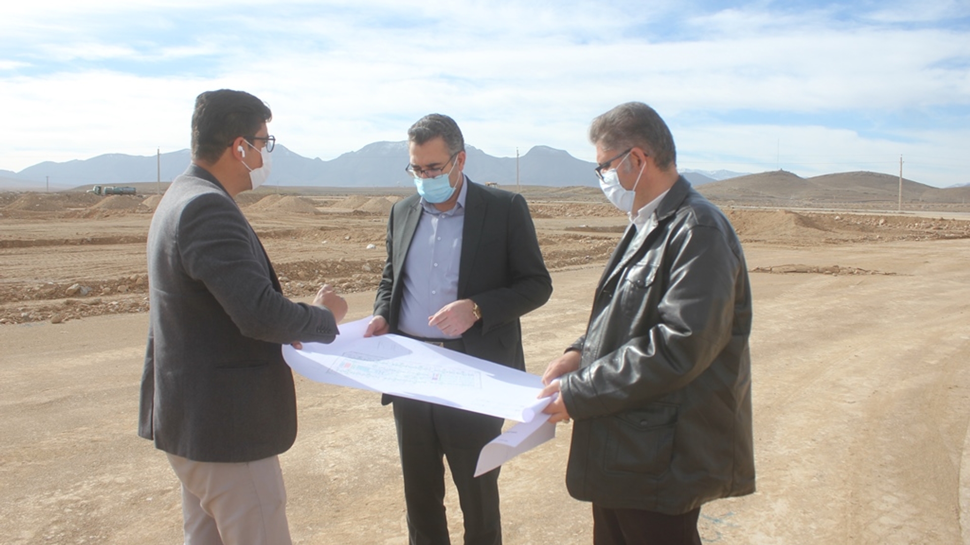فرماندار از پروژه احداث طرح اقدام ملی مسکن در شهر خمین بازدید کرد