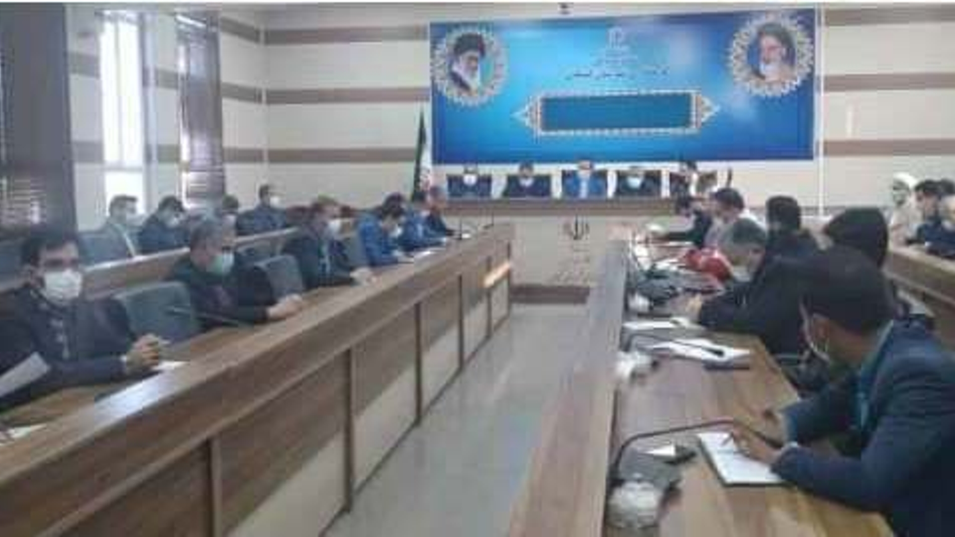 برگزاری جلسه شورای اداری و کارگاه آموزشی آمادگی در برابر مخاطرات طبیعی در شهرستان کمیجان