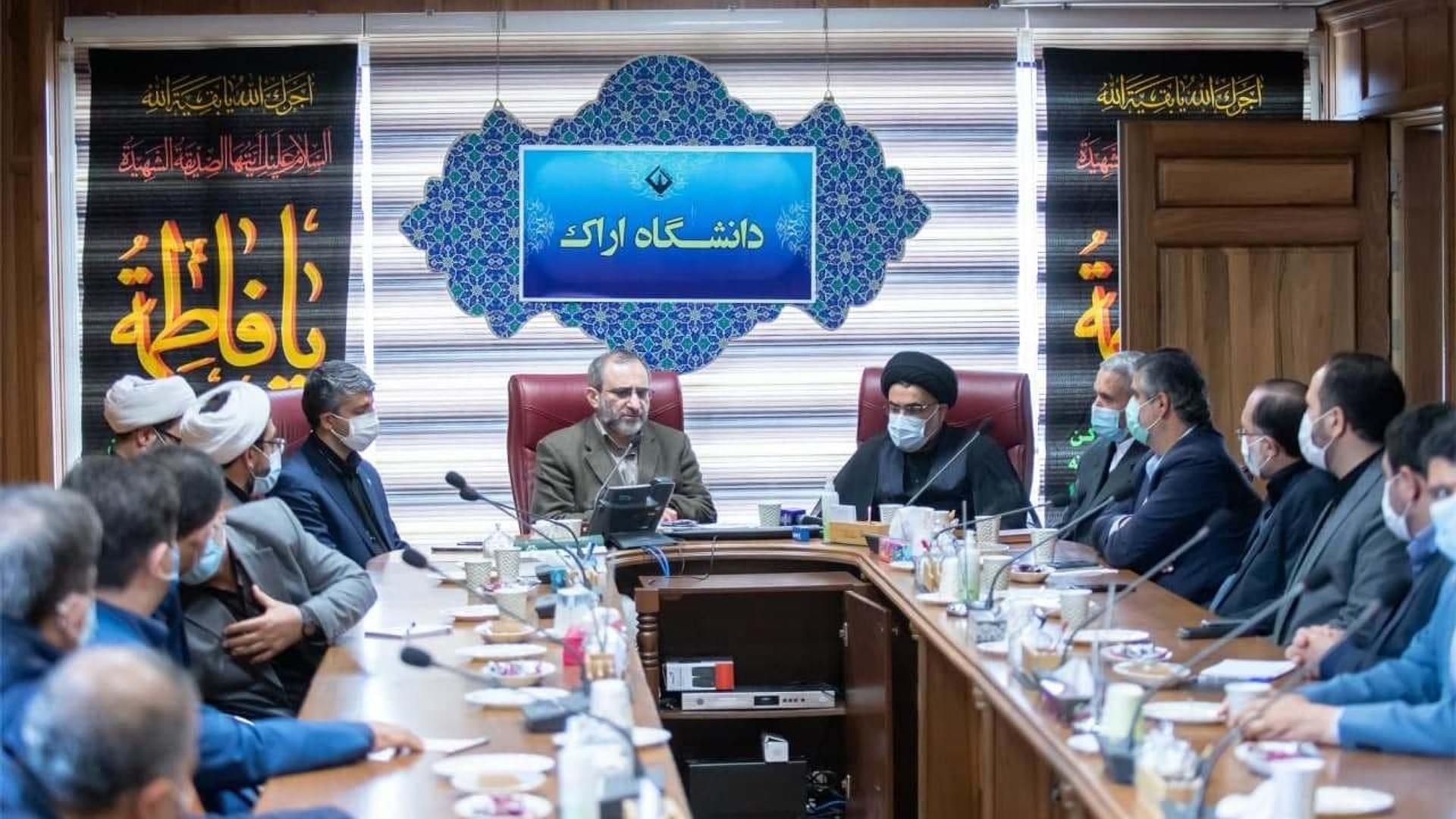 نشست نمایندگان سه قوه با رئیس جدید دانشگاه اراک و مدیر حوزه علمیه استان