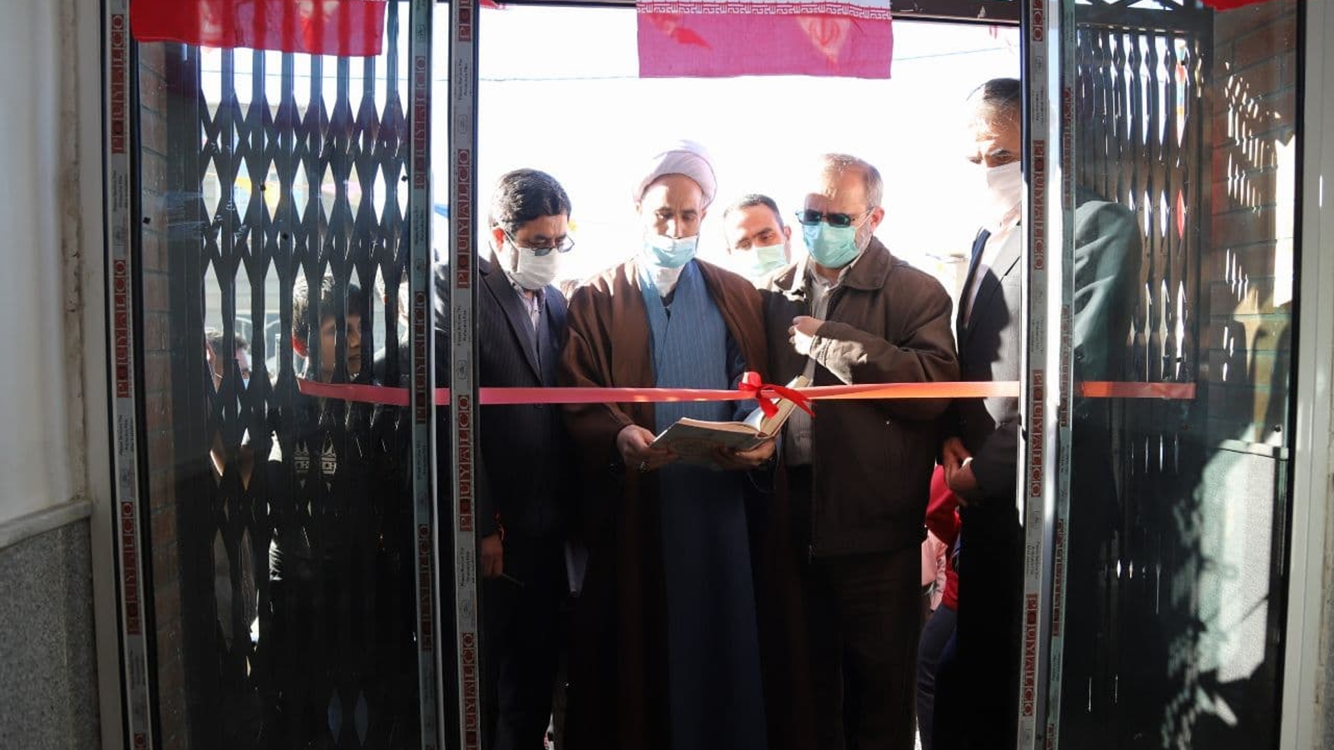 دهیاران خدمات شایانی در بهره‌برداری از طرح‌های دهه فجر استان مرکزی ارایه کردند