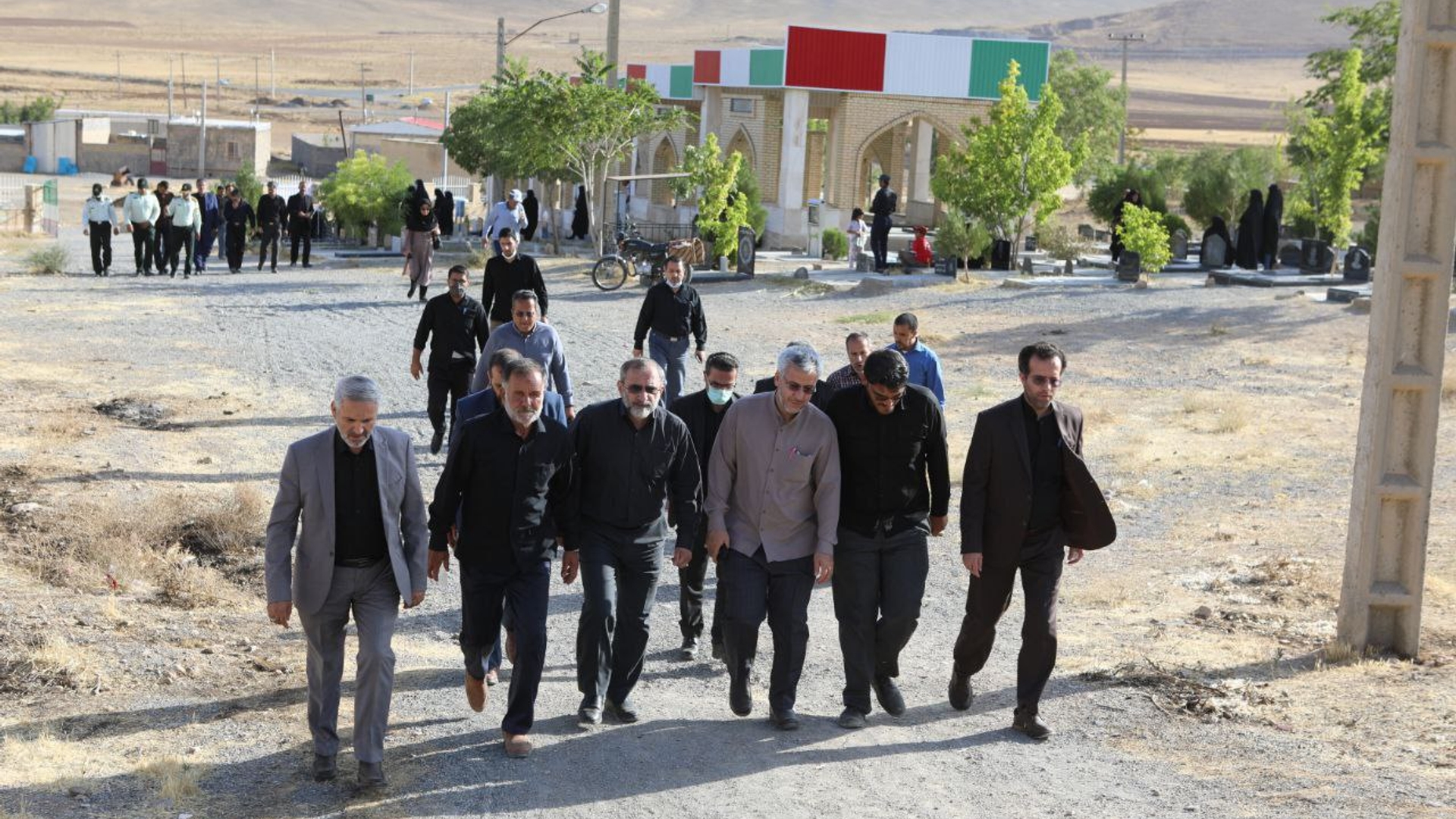 ادای احترام به مقام شامخ شهیدان روستای لکان شهرستان خمین