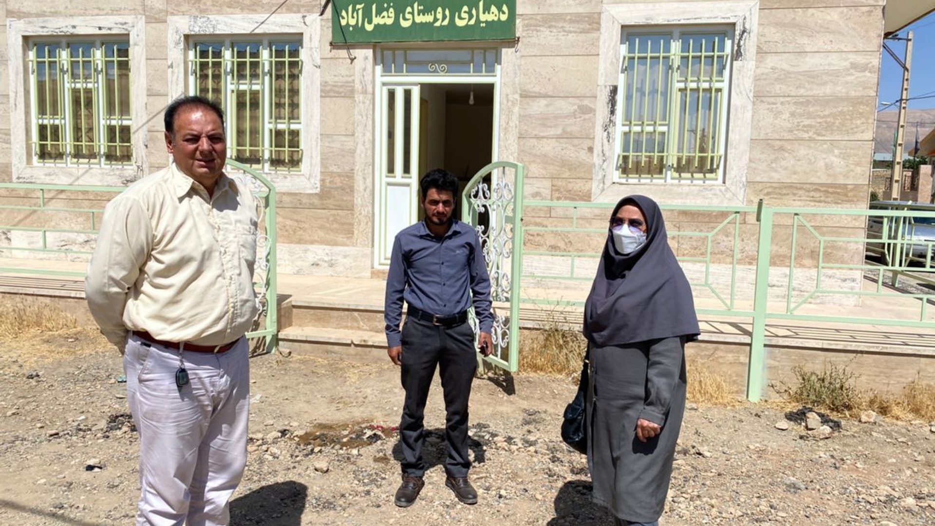 کارشناس دفتر امور روستایی و شوراها از تعدادی از دهیاری های شهرستان کمیجان بازدید نمود.
