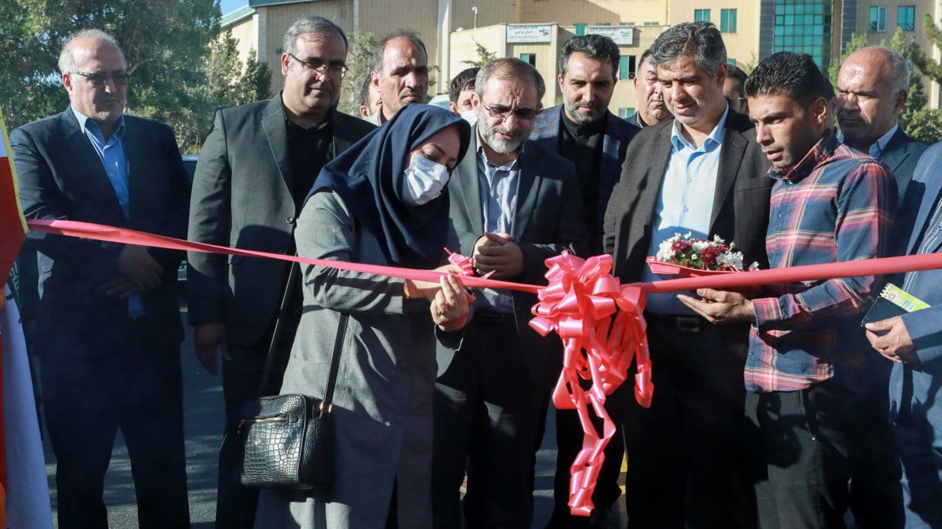 پروژه بهسازی معابر شهری آشتیان به بهره‌برداری رسید.
