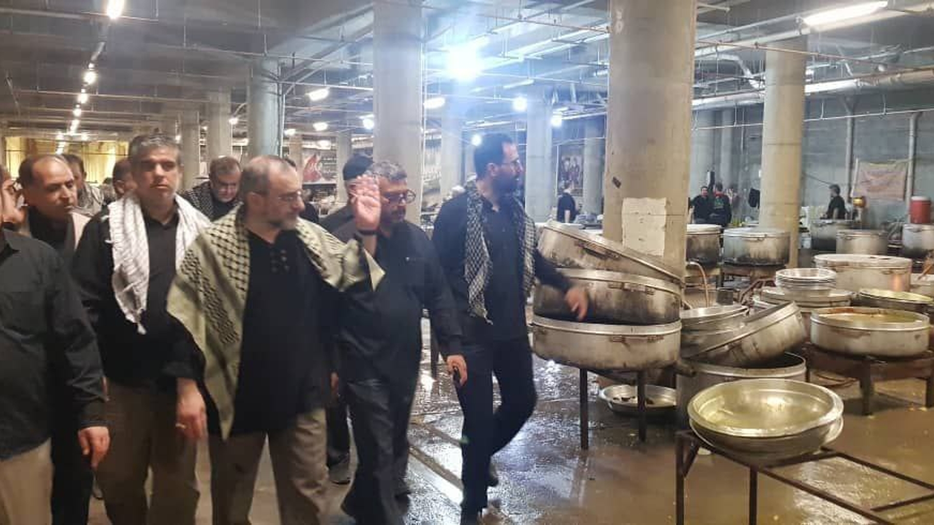 بازدید از آشپزخانه مواکب اربعین مستقر در نجف اشرف