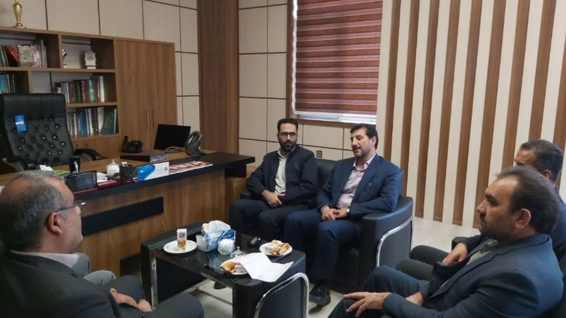 برگزاری نشست تخصصی با شهردار آشتیان