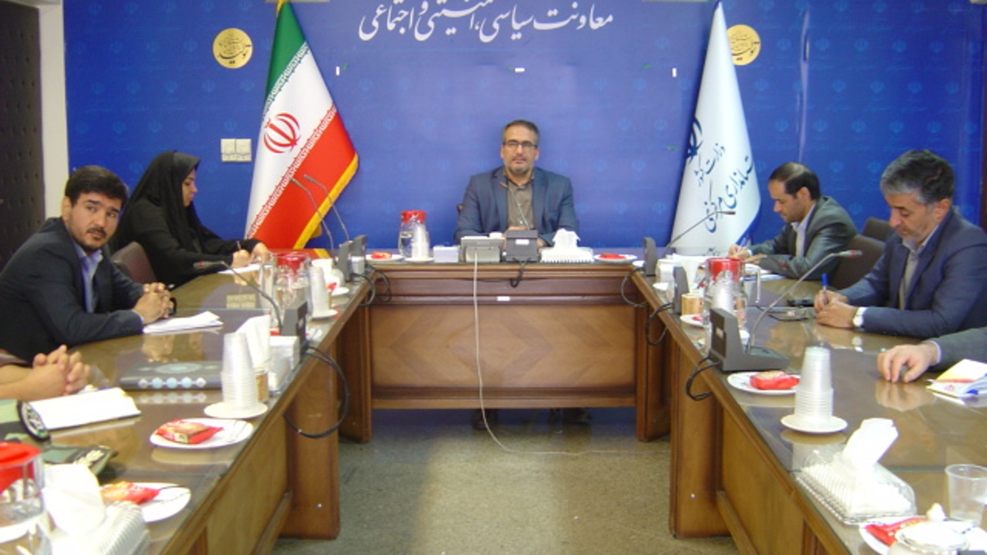 جلسه کمیسیون برآورد اطلاعات استان ساعت 30-8 صبح روز دوشنبه مورخ 28-9-1401 به ریاست آقای رحیمی تبار مدیر کل امنیتی و انتظامی برگزار گردید.