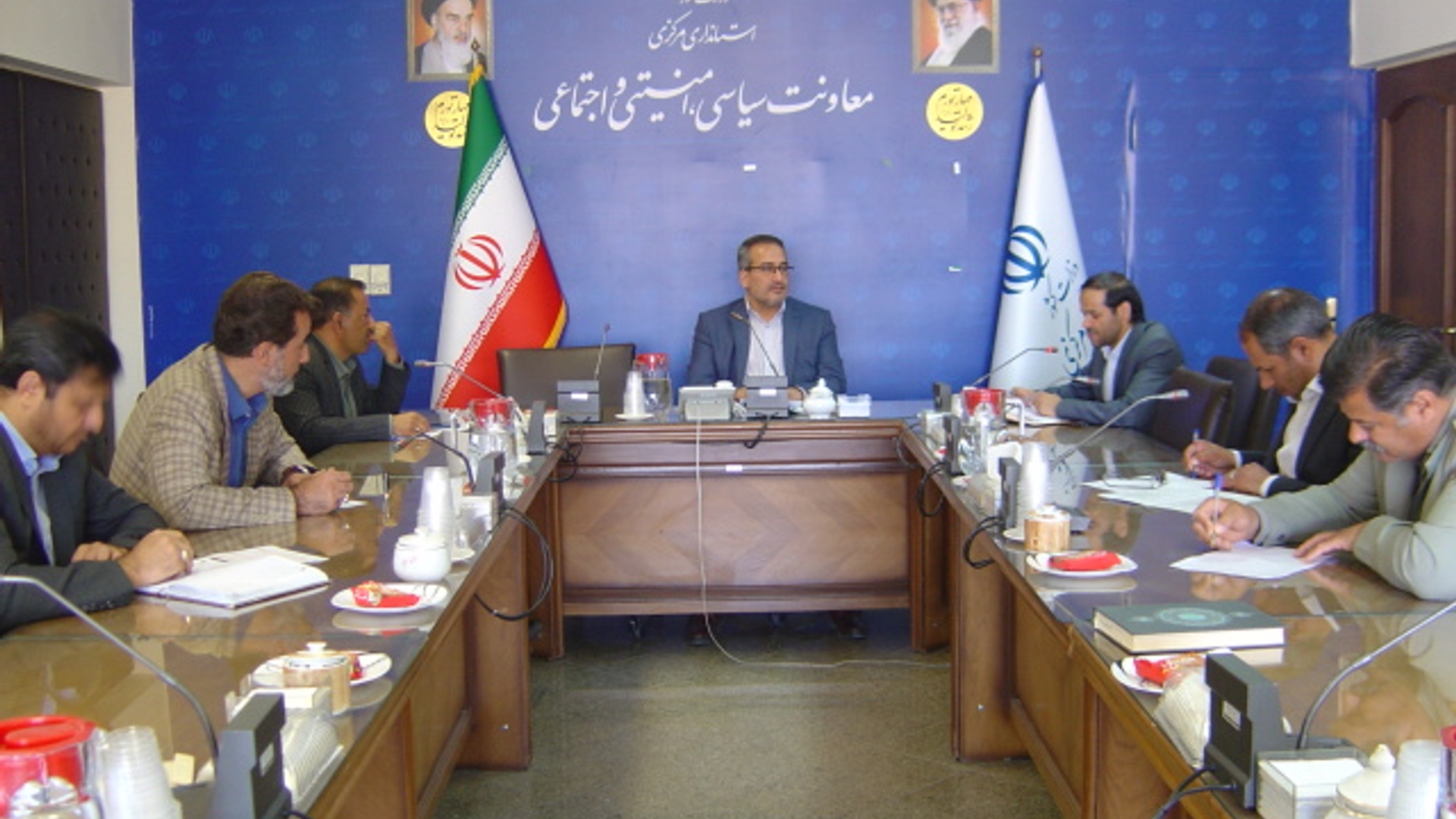 جلسه کمیسیون مقابله با قاچاق سلاح و مهمات غیر مجاز استان در ساعت 8-30 صبح روز یکشنبه مورخ 10-2-1402برگزار گردید.