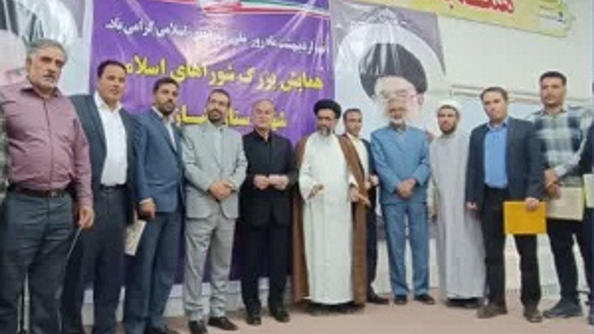 برگزاری مراسم گرامیداشت روز ملی شوراهای اسلامی در شهرستان شازند