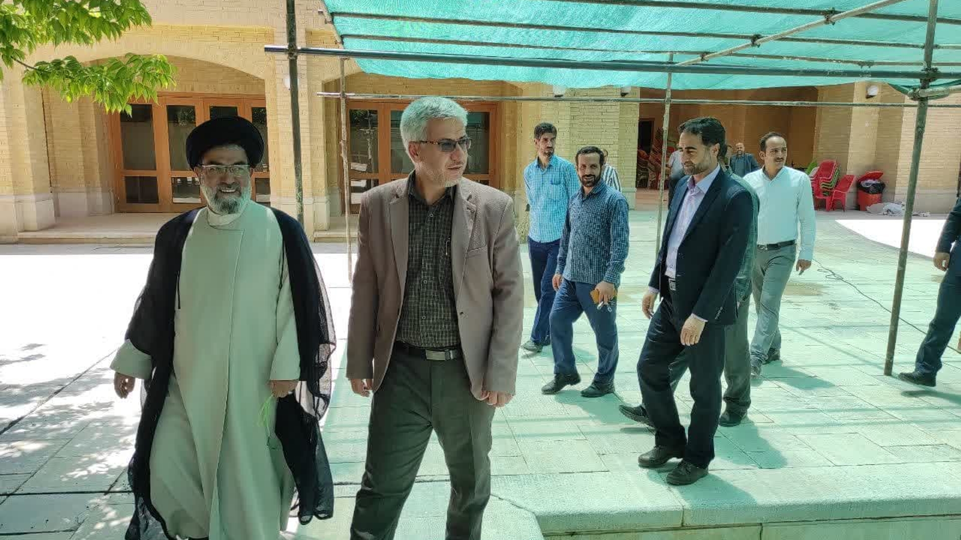 فرماندار از بیت تاریخی حضرت امام (ره) در خمین بازدید کرد.