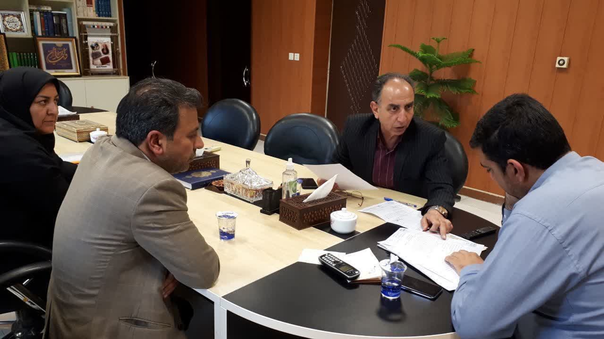 💢جلسه پیگیری صدور مجوز ساخت پروژه های مرکز بهداشت شهرستان اراک