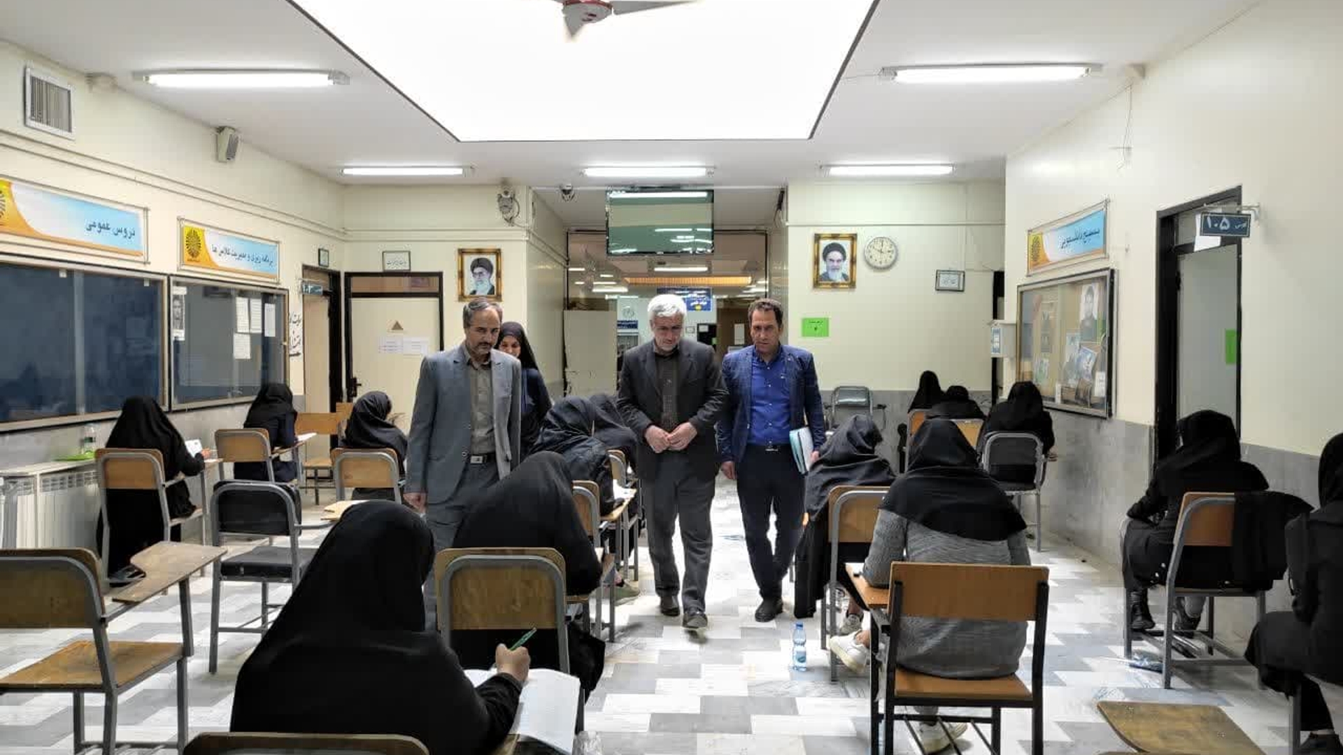 فرماندار از محل برگزاری آزمون استخدامی دبیری آموزش و پرورش در شهرستان خمین بازدید کرد
