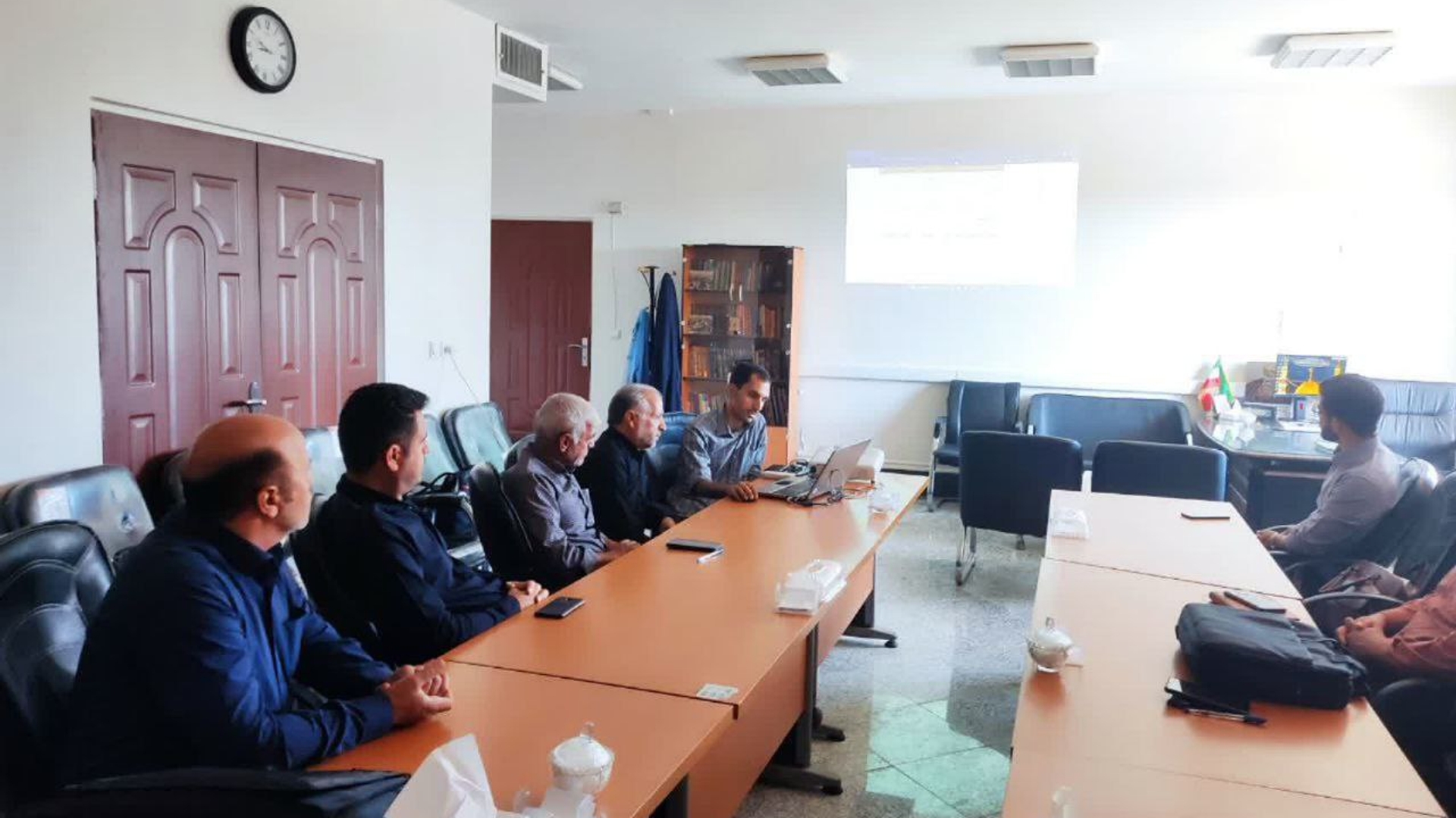 برگزاری دومین کارگاه آموزشی با عنوان آشنایی بیشتر با سامانه ستاد ویژه دهیاران بخش ساروق شهرستان اراک