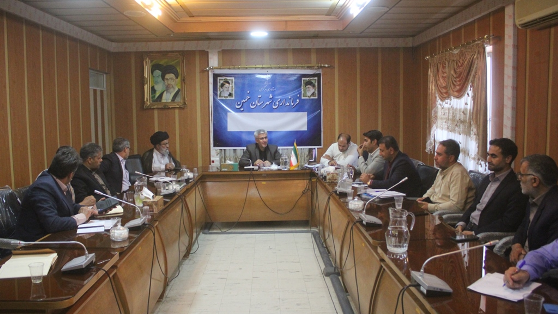 جلسه هماهنگی بزرگداشت هفته دولت در شهرستان خمین برگزار شد
