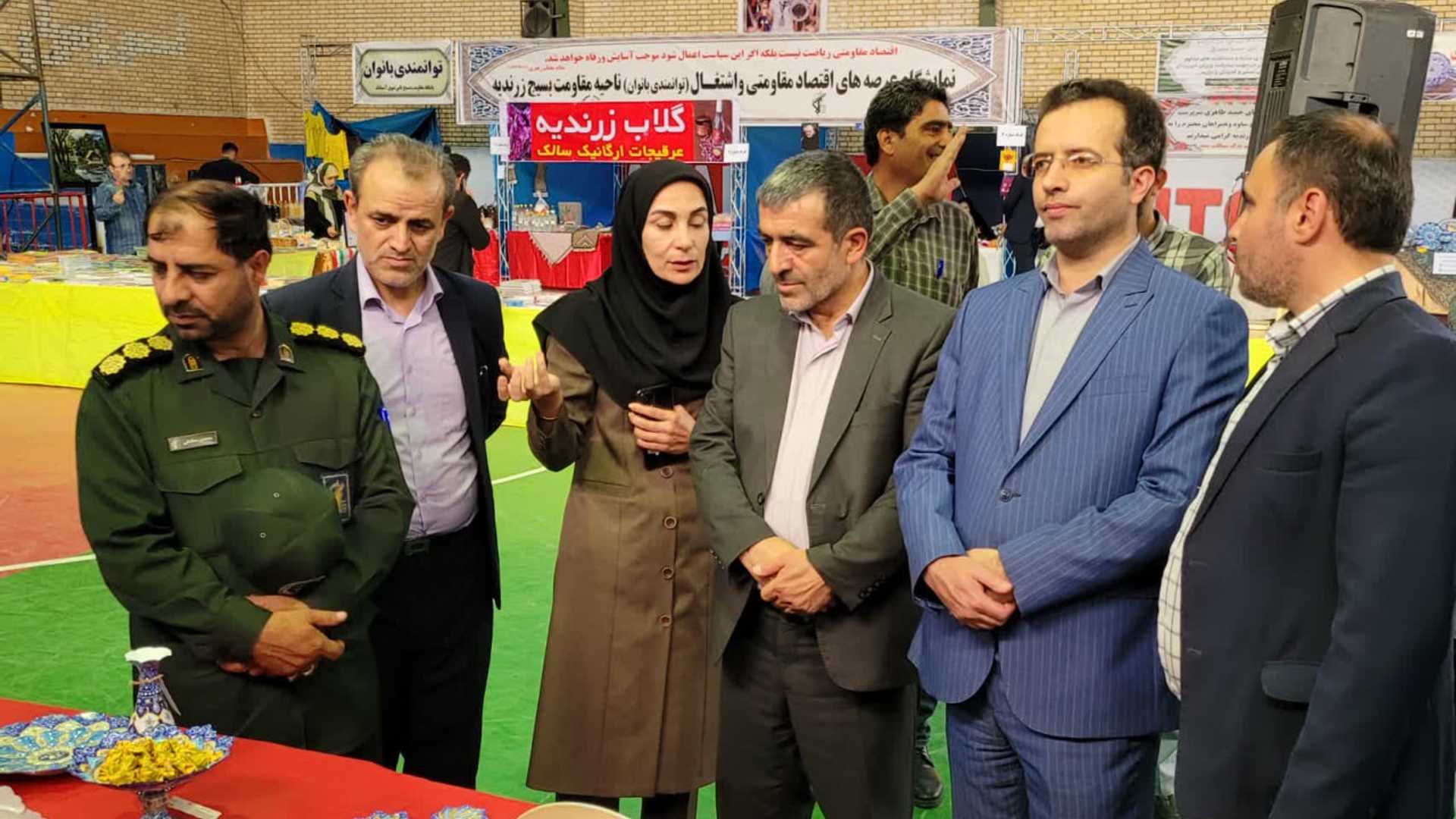 افتتاح نمایشگاه توانمندی های روستایی و عشایری شهرستان زرندیه