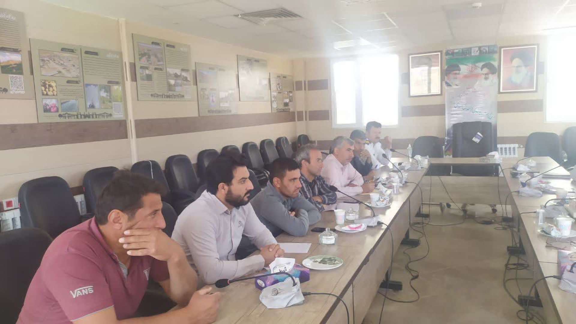 برگزاری کارگاه آموزشی با عنوان دوره های مشارکتی ویژه دهیاران بخش خنجین شهرستان فراهان