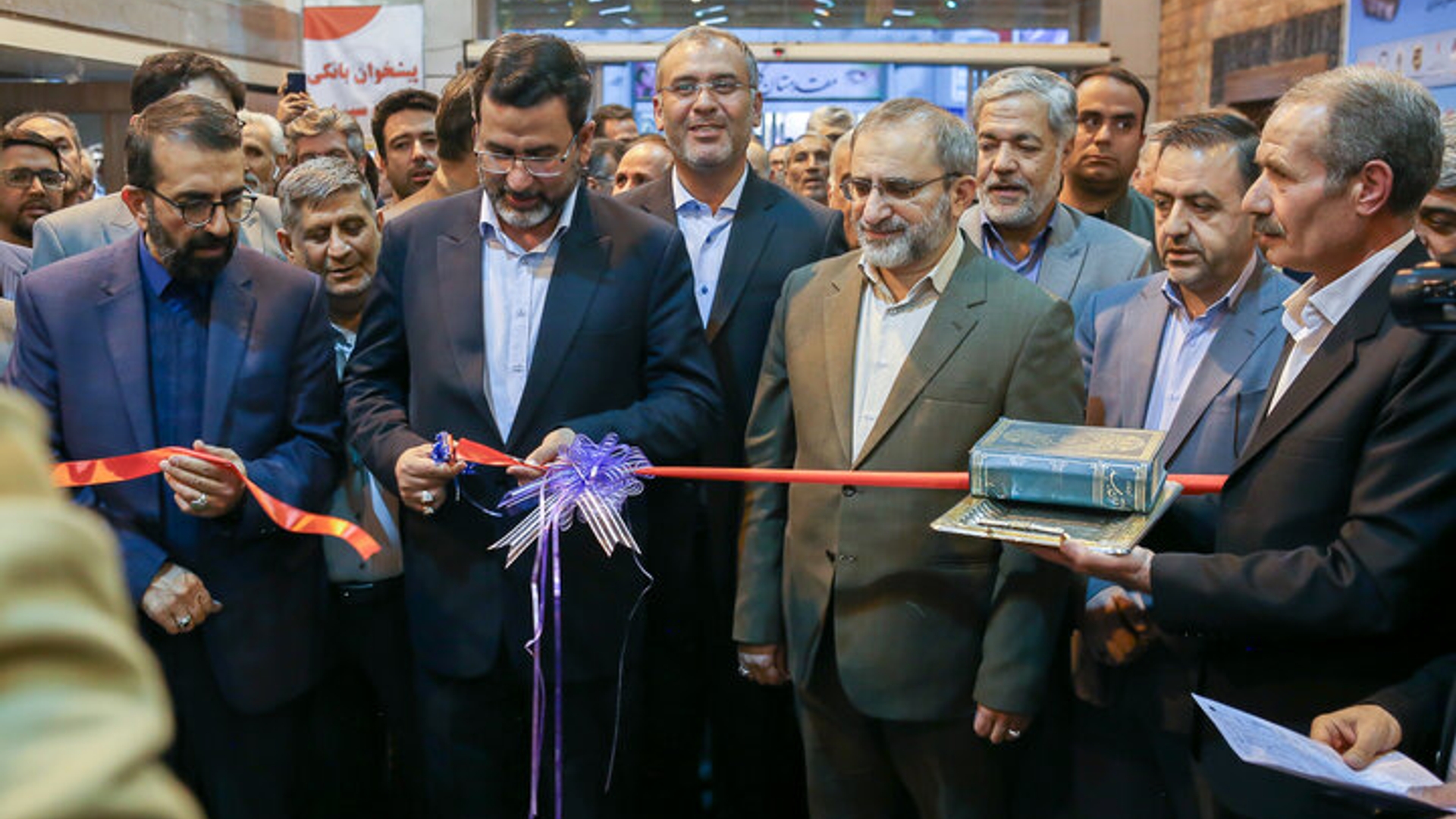 شانزدهمین نمایشگاه تخصصی صنعت در اراک گشایش یافت