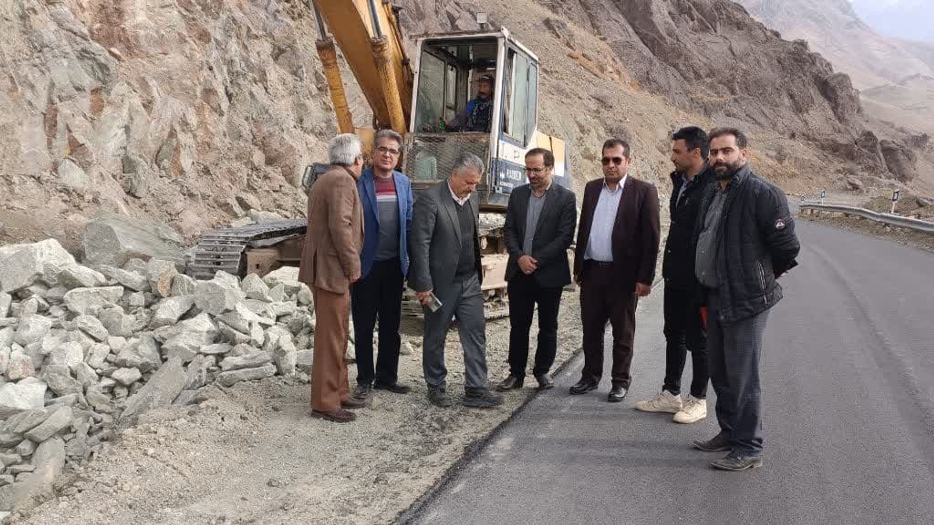 بازدید اتابکی فرماندار شهرستان از پروژه گاز رسانی روستای خرازان