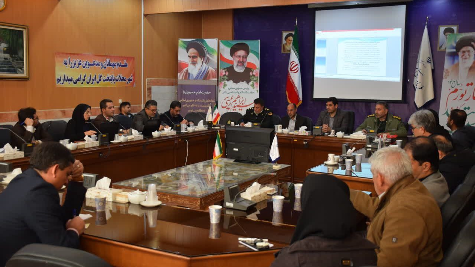 هشتمین جلسه شورای اداری شهرستان محلات برگزار شد.