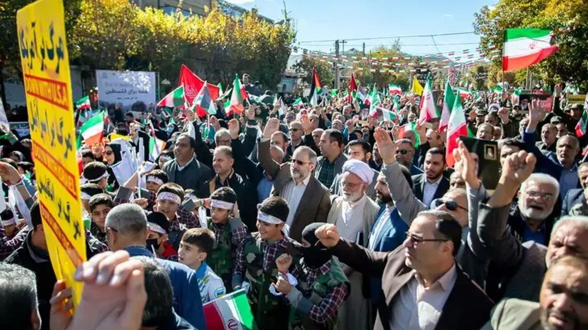 تقدیر از حضور پُرشور مردم استان مرکزی در راهپیمایی ۲۲ بهمن