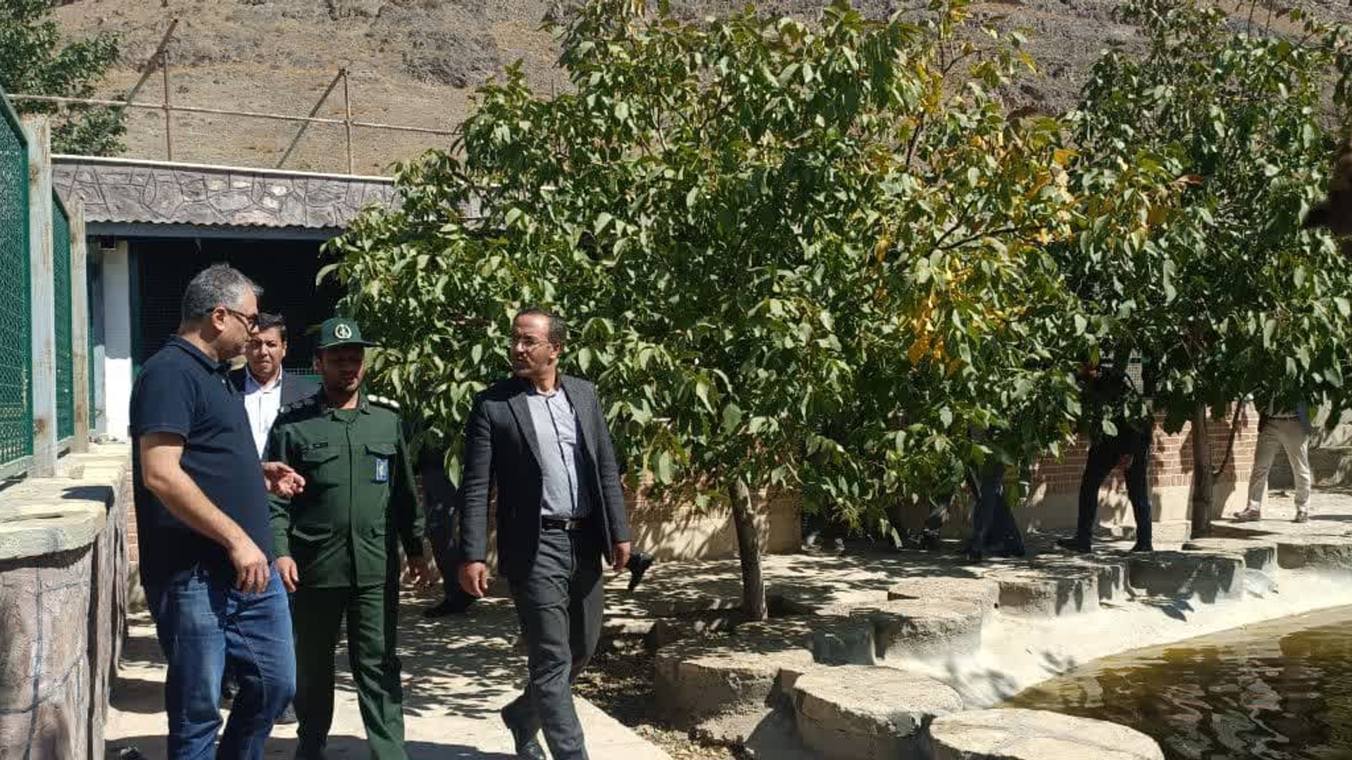 بازدید فرماندار از مزرعه گردشگری و تولیدی بام تفرش