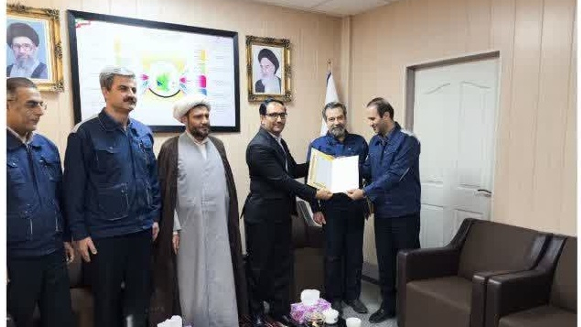 آیین تکریم و معارفه؛ محمد صاحب الزمانی مدیر جدید توزیع برق شهرستان کمیجان