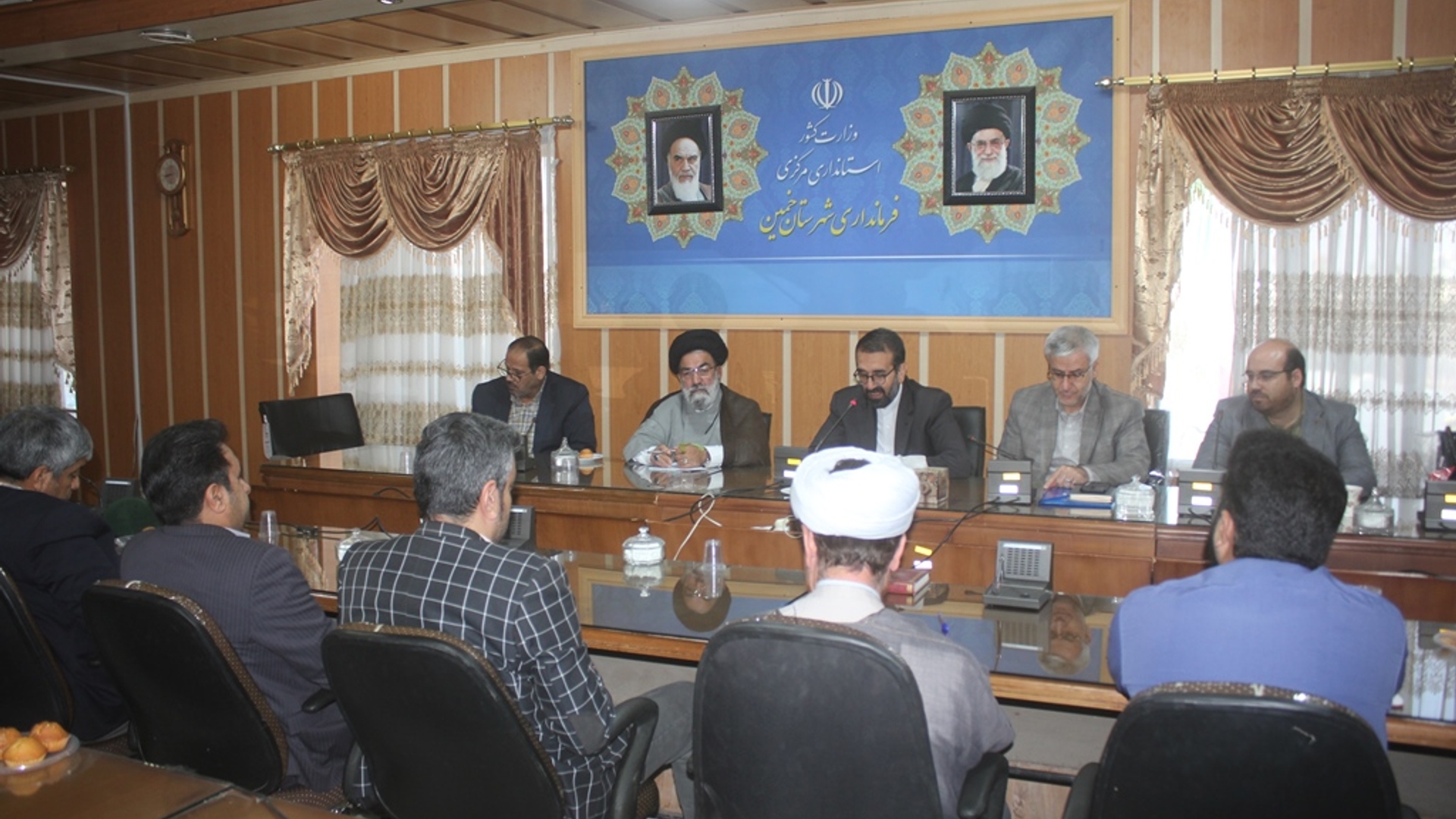 جلسه هماهنگی برگزاری سومین هفته فرهنگی "برآستان آفتاب " شهرستان خمین برگزار شد