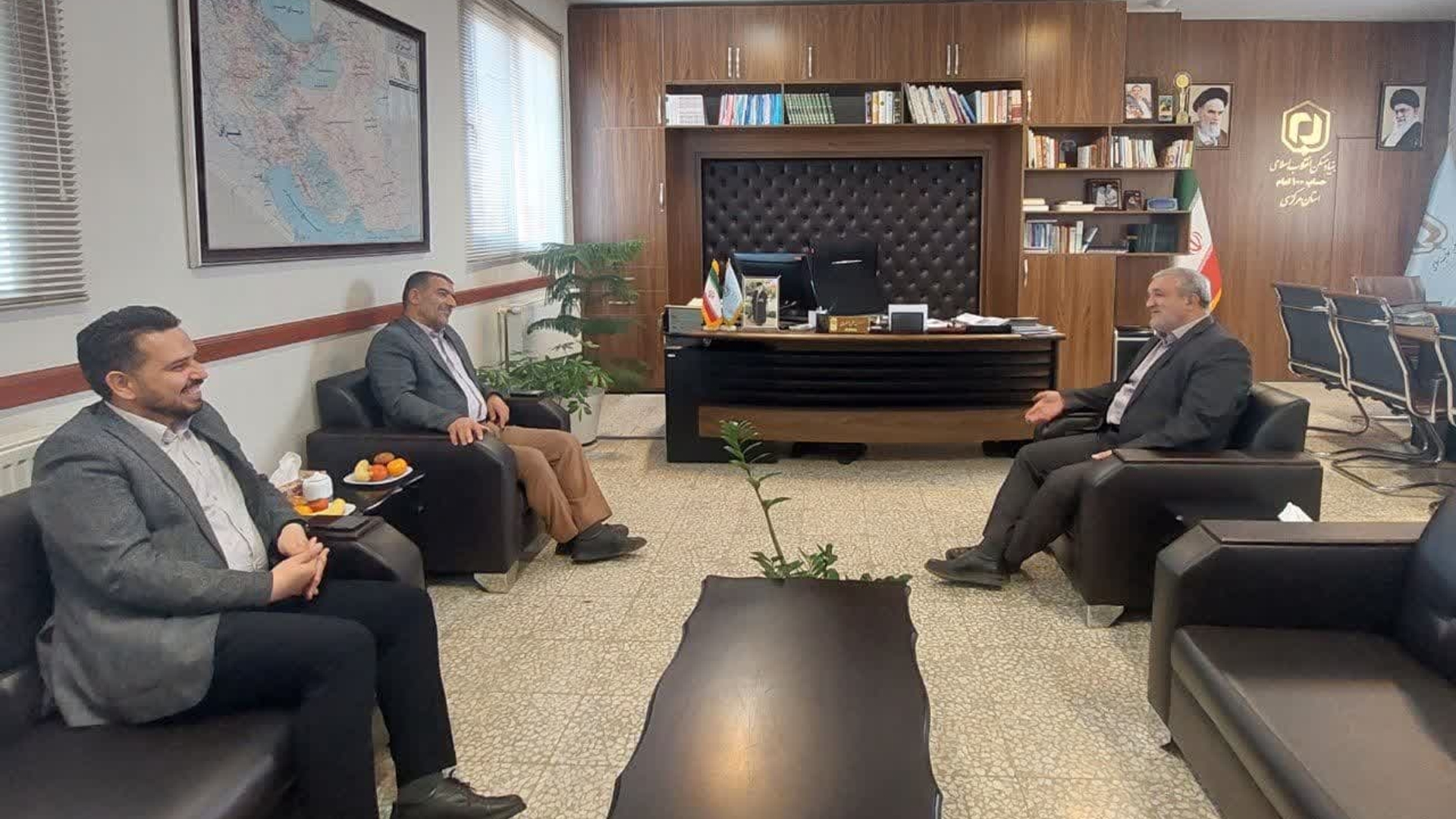دیدار با  مدیر کل بنیاد مسکن انقلاب اسلامی استان مرکزی  در خصوص پروژه های عمرانی شهرستان