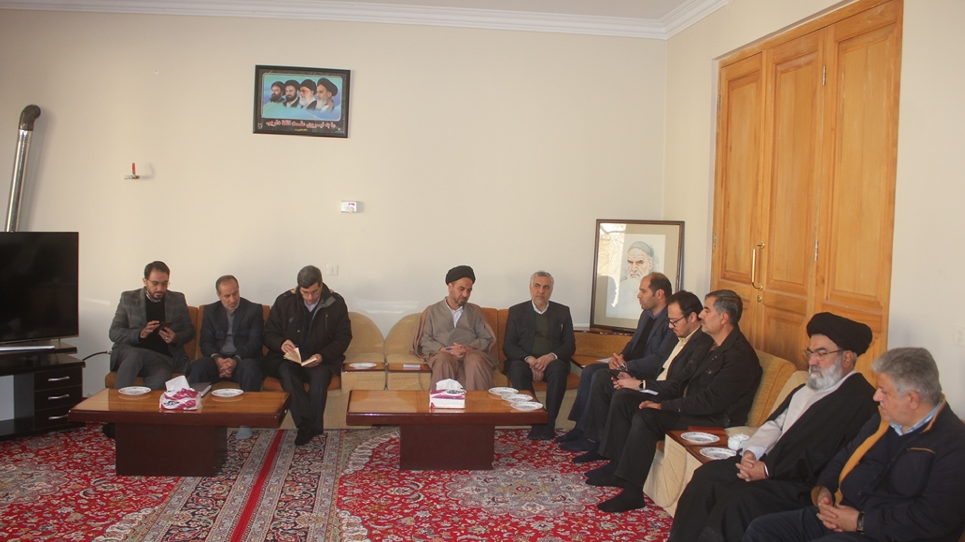 چهارمین جلسه شهرستانی هماهنگی برگزاری هفته فرهنگی "بر آستان آفتاب" شهرستان خمین برگزار شد