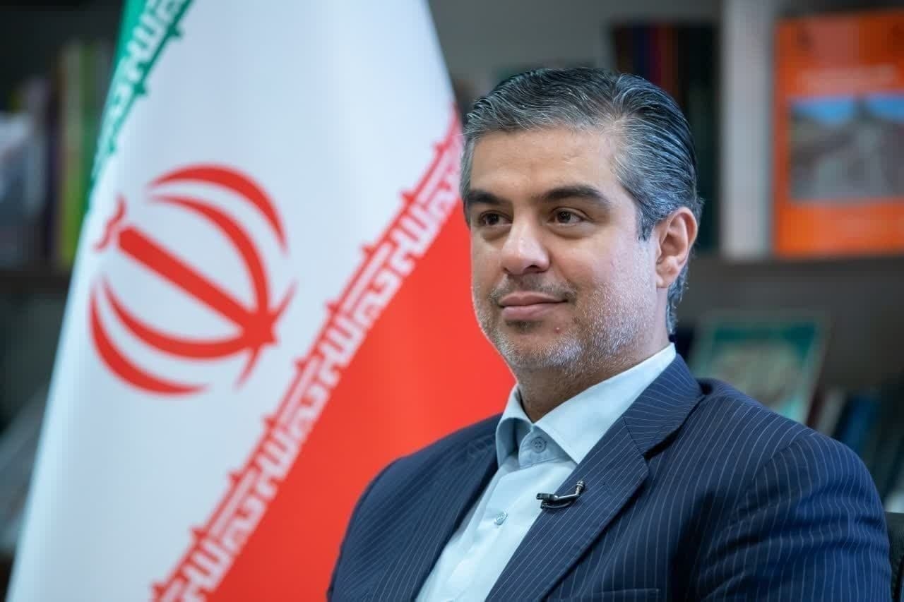 استاندار مرکزی میلاد حضرت مسیح (ع) و سال نو میلادی را تبریک گفت