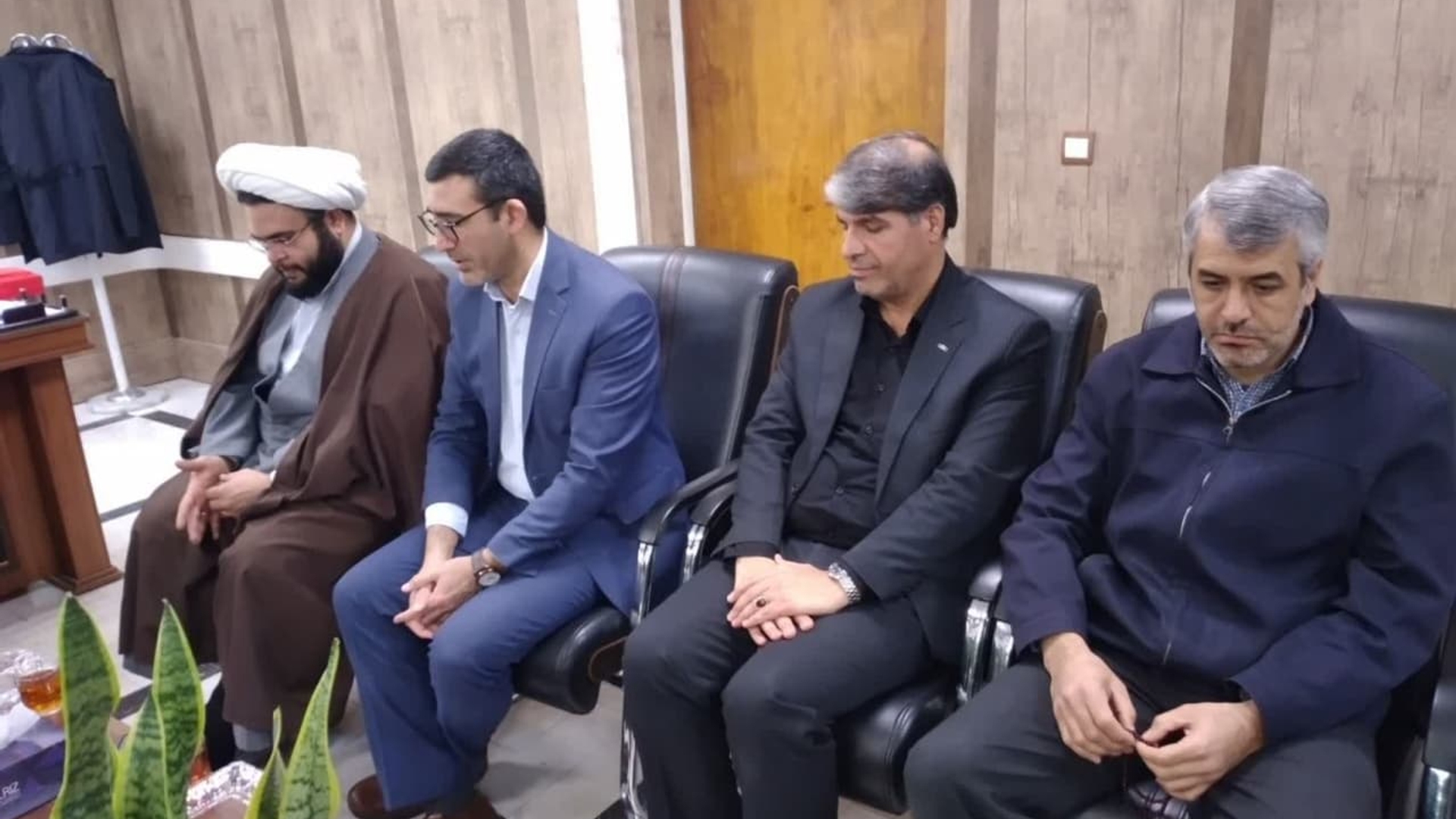 رئیس و معاونین دانشگاه آزاد اسلامی شهرستان با سرپرست فرمانداری خمین دیدار کردند