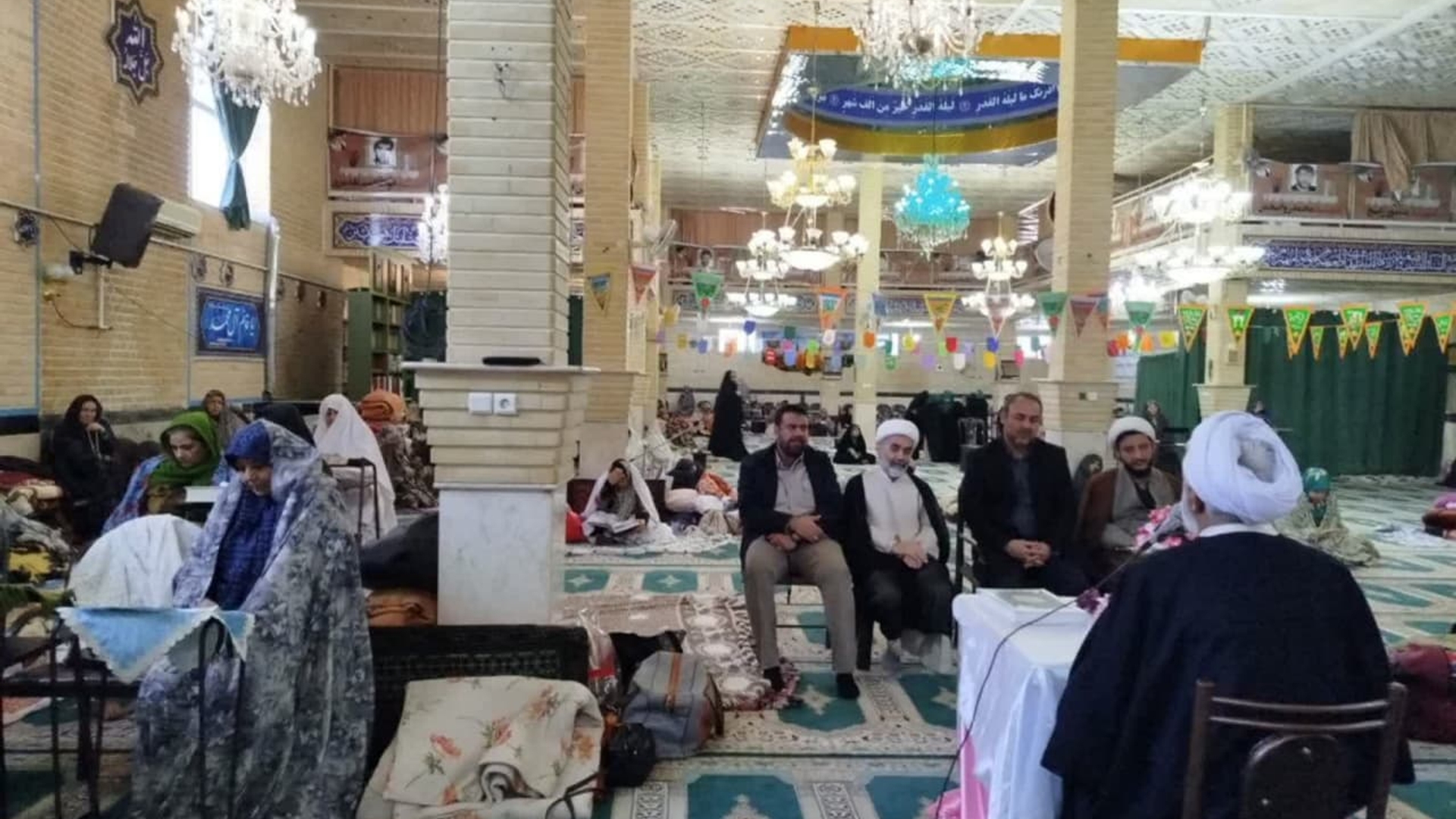 مراسم آغاز اعتکاف در شهرستان زرندیه  در محل مسجد علی ابن ابی طالب (ع) شهر مامونیه