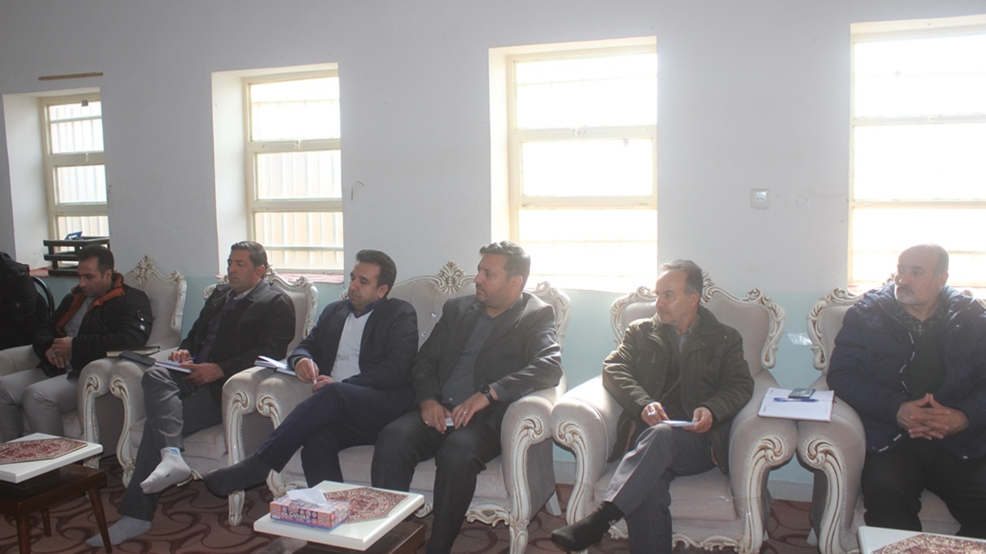 نشست بررسی مسائل و مشکلات روستای خوگان شهرستان خمین برگزار شد
