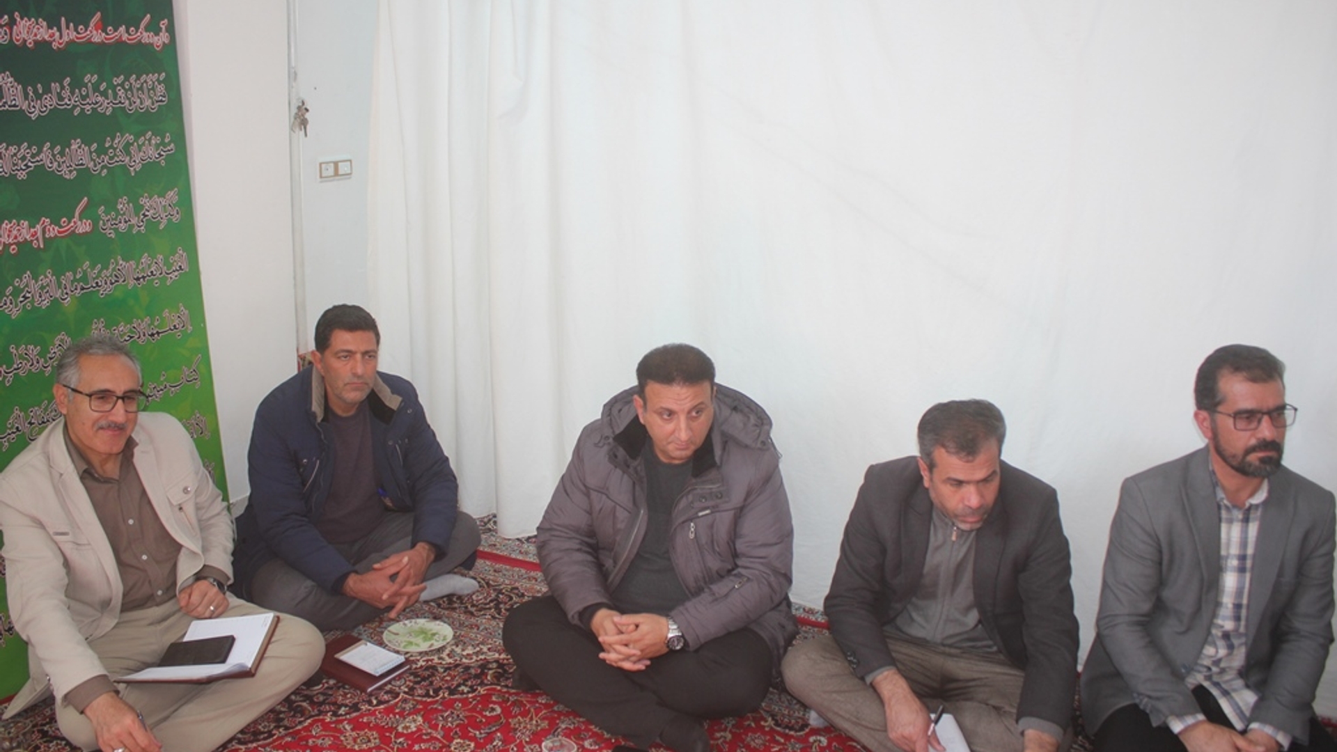 نشست بررسی مسائل و مشکلات روستای بلاورجان شهرستان خمین برگزار شد