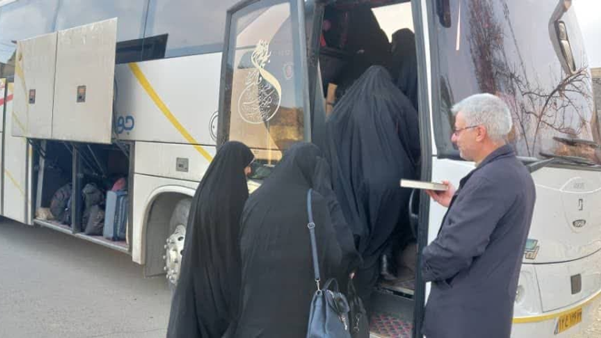 آئین بدرقه کاروان راهیان نور دانشجویی در شهرستان خمین برگزار شد