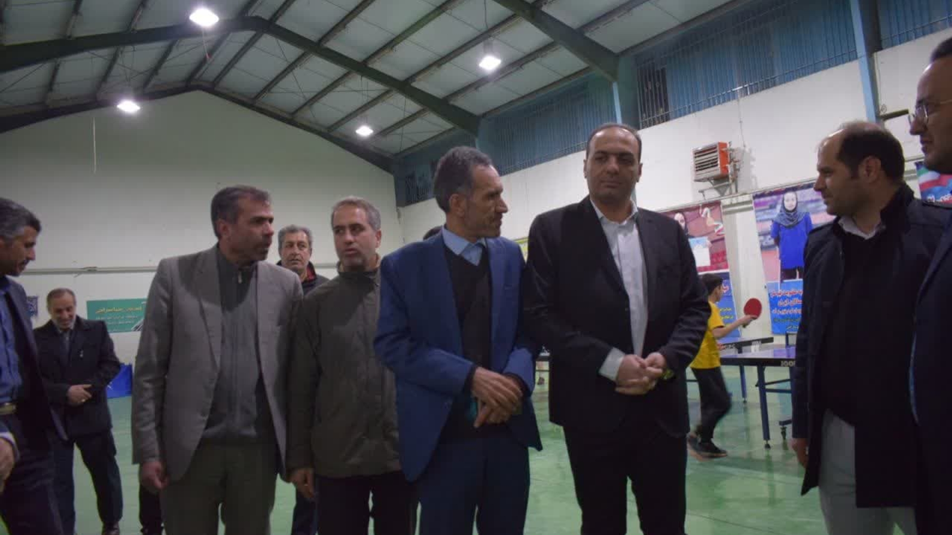 معاون حقوقی ، امور مجلس و استان های وزارت ورزش از اماکن ورزشی شهرستان خمین بازدید کرد