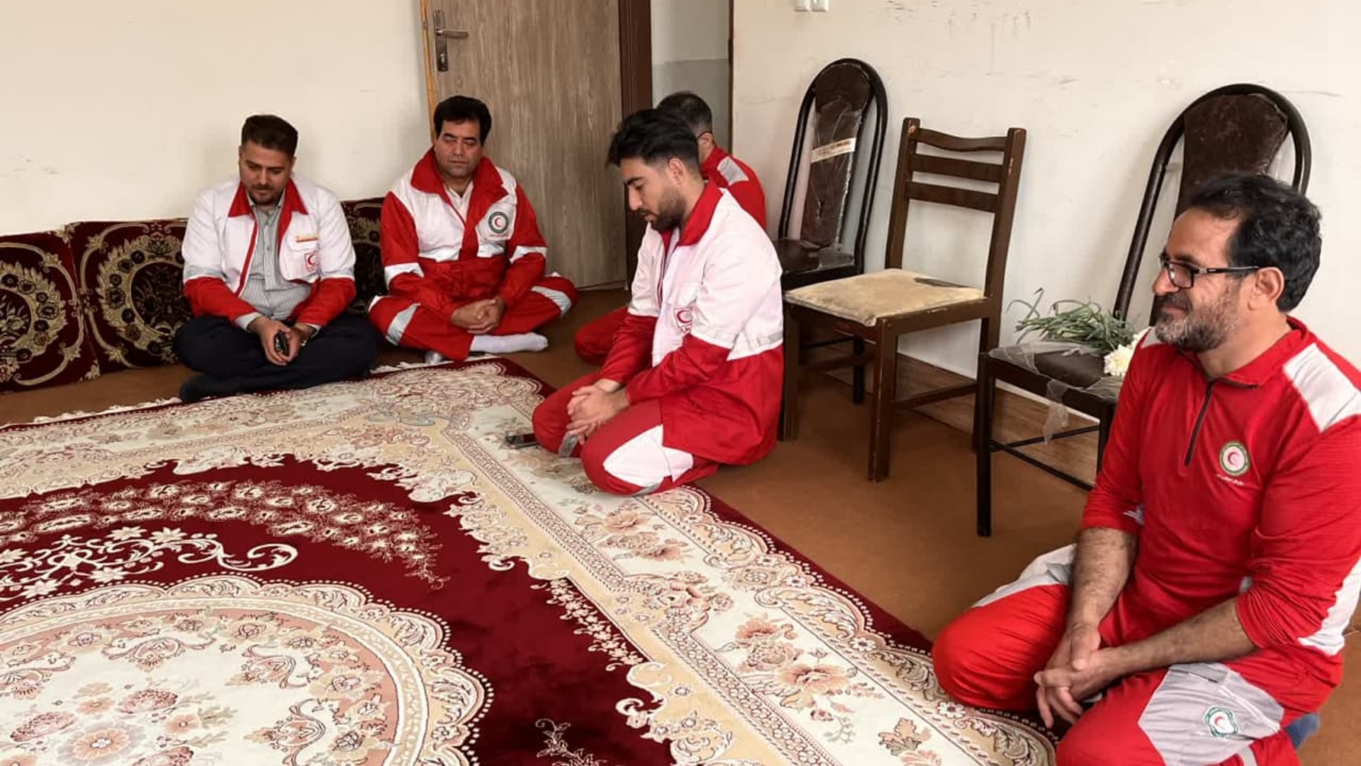 فرماندار و نماینده مردم خمین در مجلس از پایگاه شهید سرمدی جمعیت هلال احمر خمین بازدید کردند