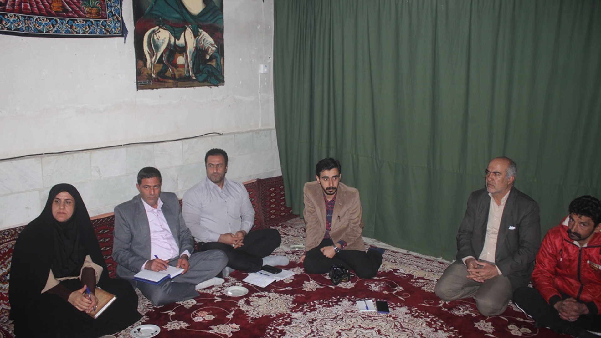 نشست بررسی مسائل و مشکلات روستای برگله شهرستان خمین برگزار شد
