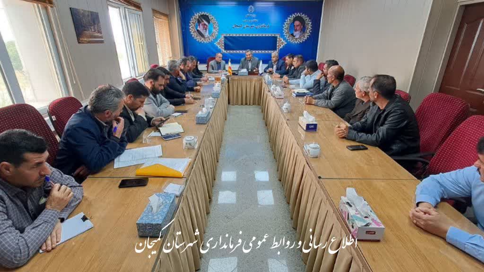 برگزاری جلسه بررسی چالش ها و مشکلات موجود محور کمیجان به سمقاور