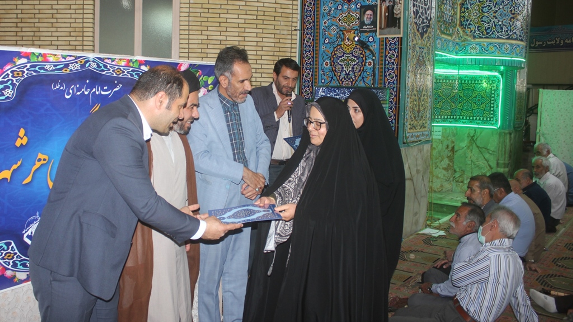 سخنرانی فرماندار در مصلی امام خمینی (ره) خمین بمناسبت روز شوراهای اسلامی ، هفته کار و کارگر و هفته معلم