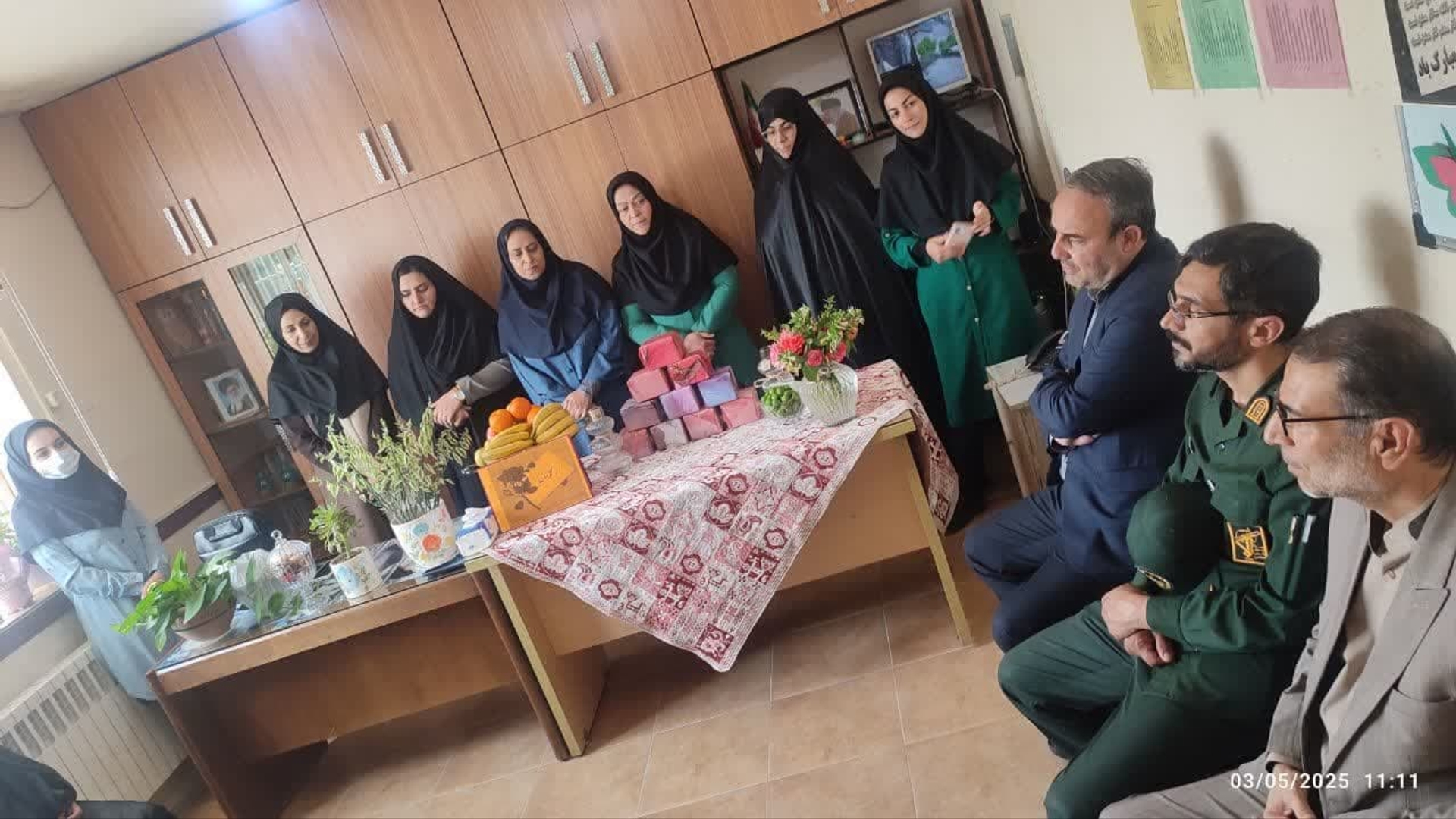 تقدیر از معلمین مدرسه متوسطه دخترانه معراج  شهر مامونیه ، محله امیر آباد