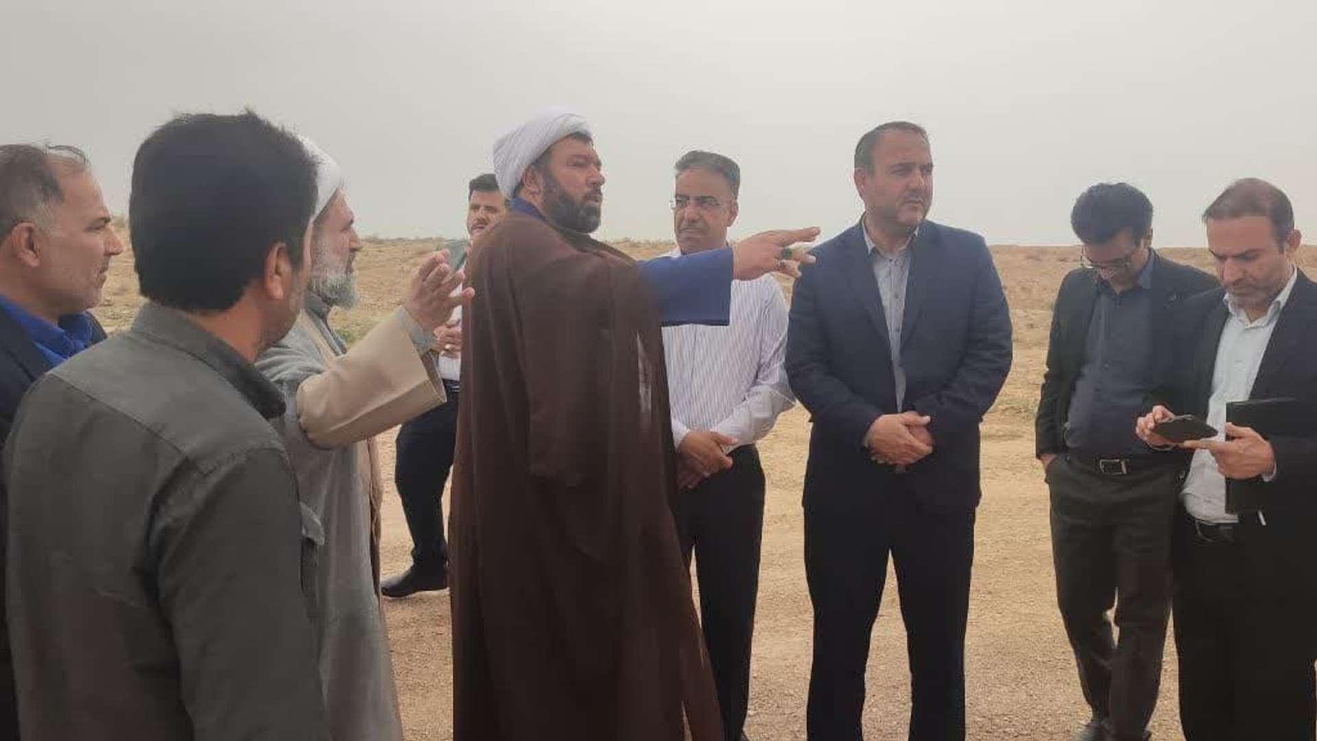 از اراضی ملی شهر زاویه در راستای بررسی و امکان سنجی اجرای طرح فضای سبز شهری