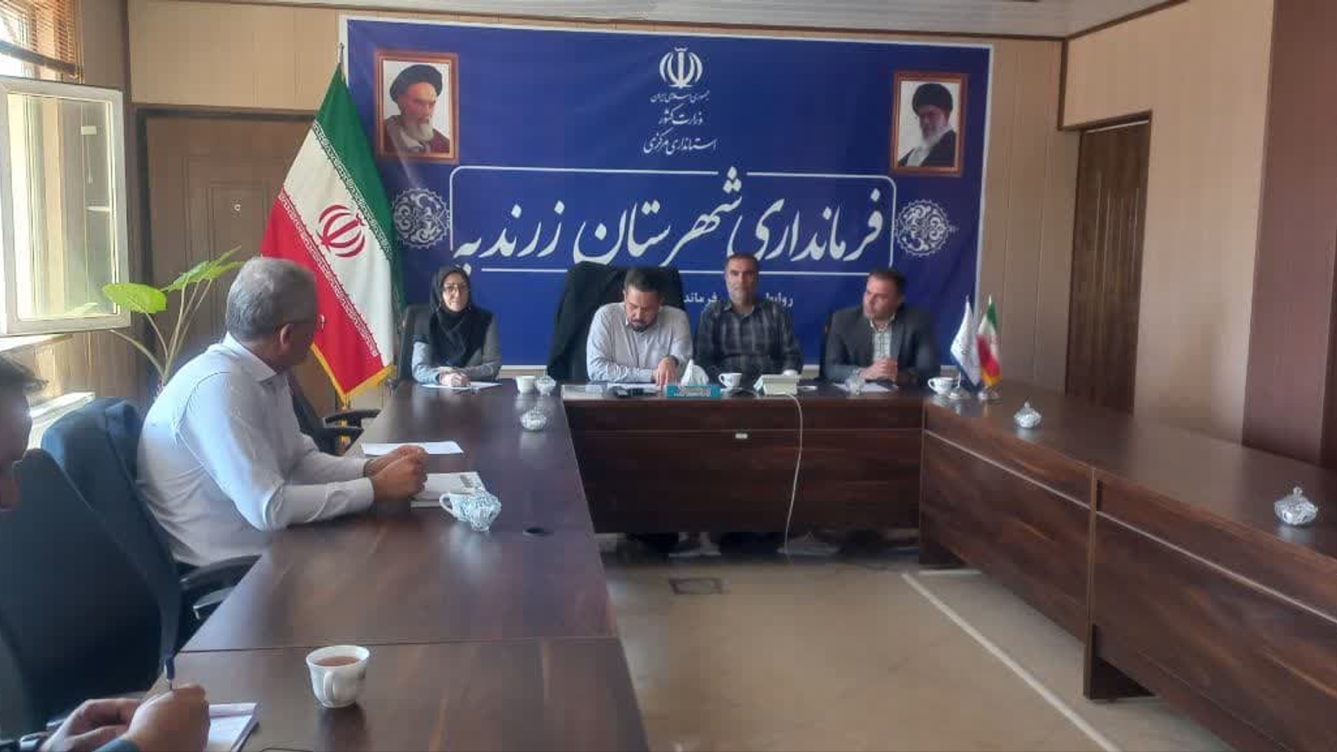 جلسه بهسازی وضعیت بهداشتی مدارس شهرها و روستاهای شهرستان
