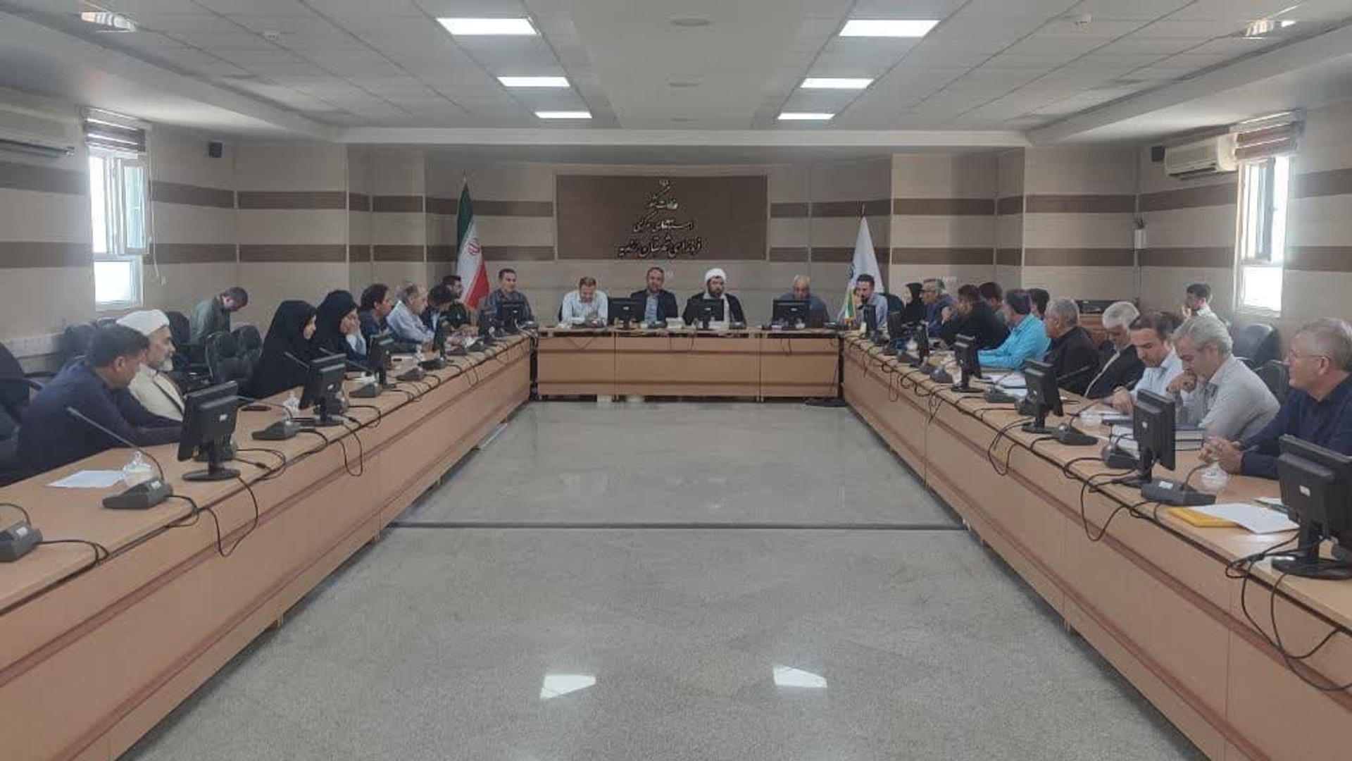 "جلسه کمیته برنامه‌ریزی شهرستان"