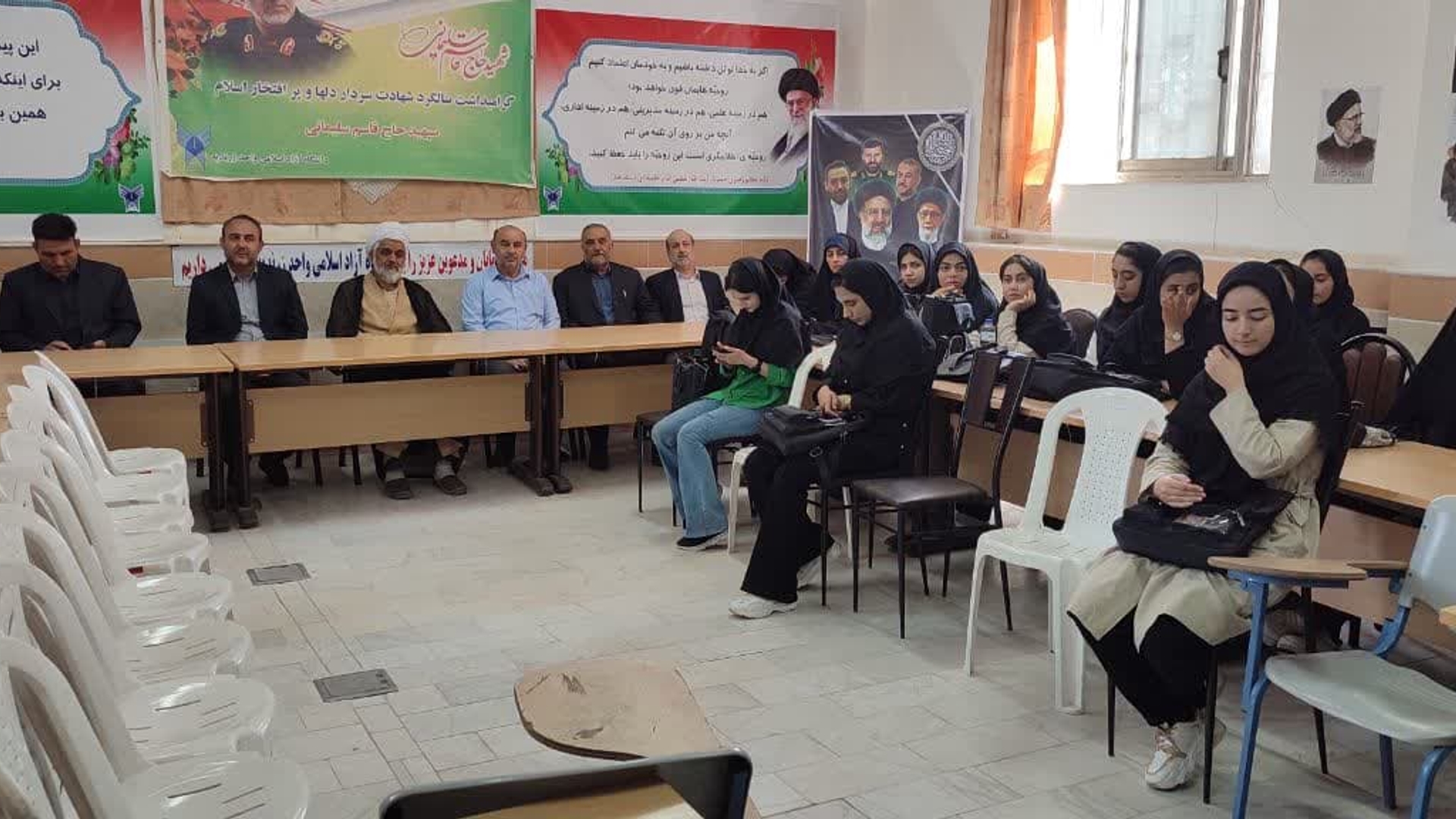 گرامیداشت یاد شهید جمهور آیت الله رییسی و شهدای خدمت در دانشگاه آزاد اسلامی