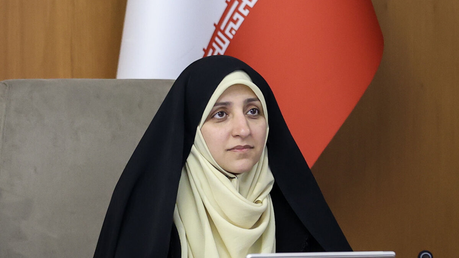 معاون رئیس‌جمهور: زنان سرمایه‌های بی‌بدیل نظام اسلامی هستند/  موفقیت کشور در گرو همکاری و استفاده از ظرفیت زنان و مردان